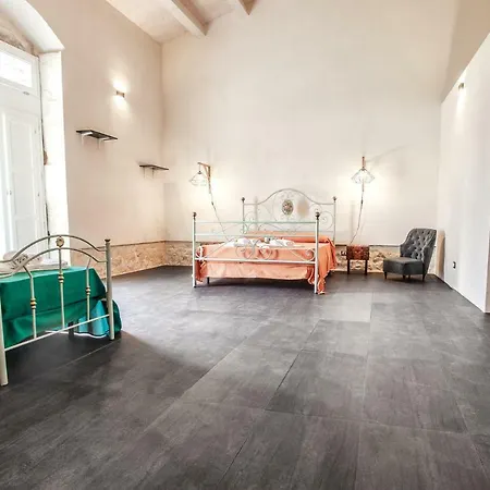 Κατάλυμα σε φάρμα Giardini Acantus