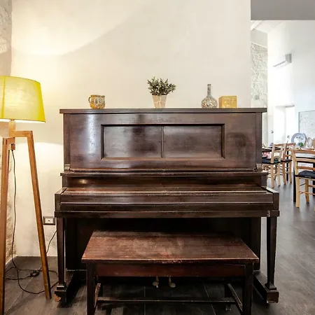 Lantgård Giardini Acantus *