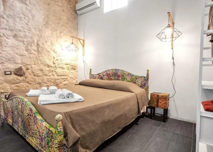 Giardini Acantus Feriegård Rosolini